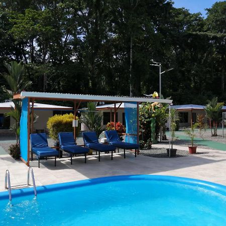 Puerto Vargas Lodge Cahuita Extérieur photo