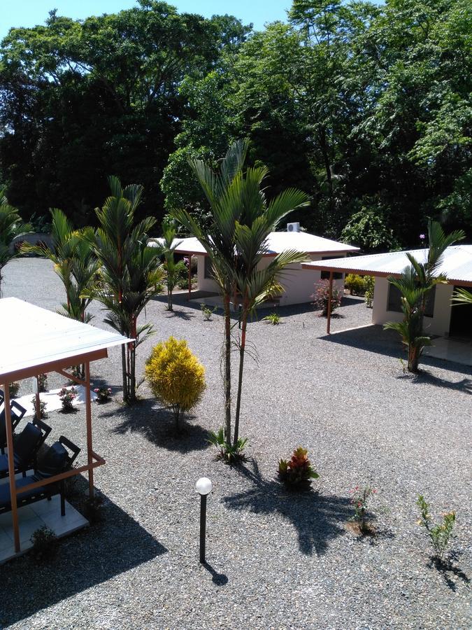 Puerto Vargas Lodge Cahuita Extérieur photo